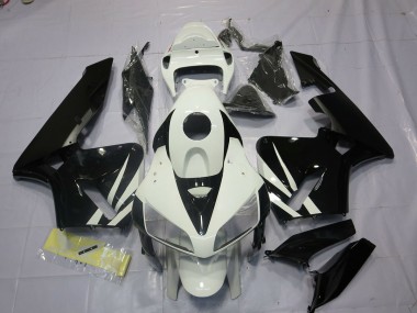 En Blanco & Negro 2005-2006 Honda CBR600RR Carenados Moto